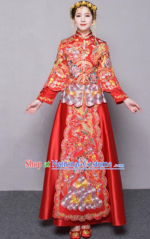 Chinese Traditional Xiuhe Suit Embroidered Red Longfeng Flown Ancient Wedding Dress for Women