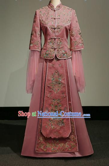 Chinese Traditional Wedding Xiuhe Suit Ancient Longfeng Flown Bride Embroidered Pink Cheongsam Dress for Women