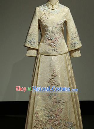 Chinese Traditional Wedding Yellow Xiuhe Suit Ancient Longfeng Flown Bride Embroidered Cheongsam Dress for Women