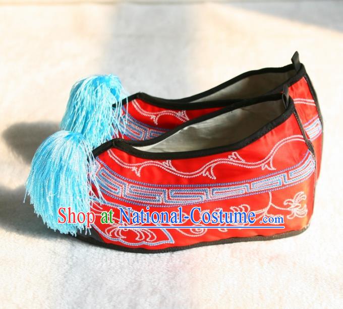 Chinese Traditional Beijing Opera Red Embroidered Shoes Beijing Opera Diva Cloth Shoes for Women