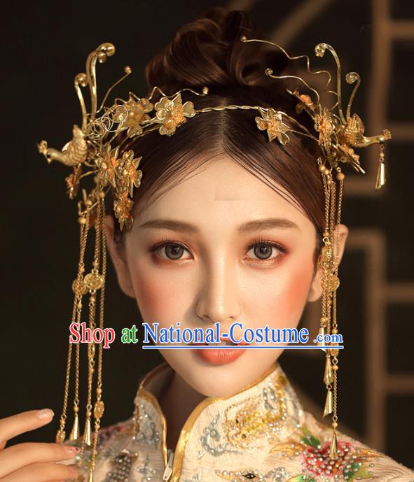 Chinese Ancient Golden Tassel Step Shake Wedding Hair Accessories Golden Phoenix Traditional Hairpins for Women