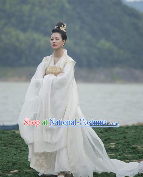 The Honey Sank Like Frost Chinese Ancient Costumes Traditional Queen Hanfu Dress