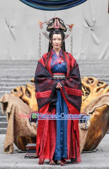 Chinese Ancient Female Castellan Swordswoman Embroidered Costumes and Headpiece for Women