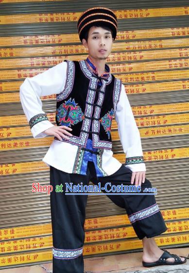 Chinese Traditional Miao Nationality Male Embroidered Costume Hmong Clothing for Men