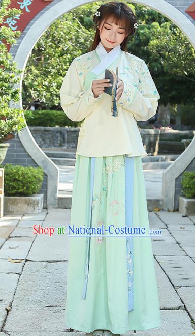 Chinese Traditional Ming Dynasty Young Lady Costume Ancient Hanfu Dress for Rich Women