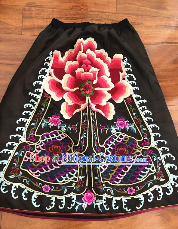 Chinese Traditional Flower Silk Fabric Brocade Embroidered Fabric Dress Material