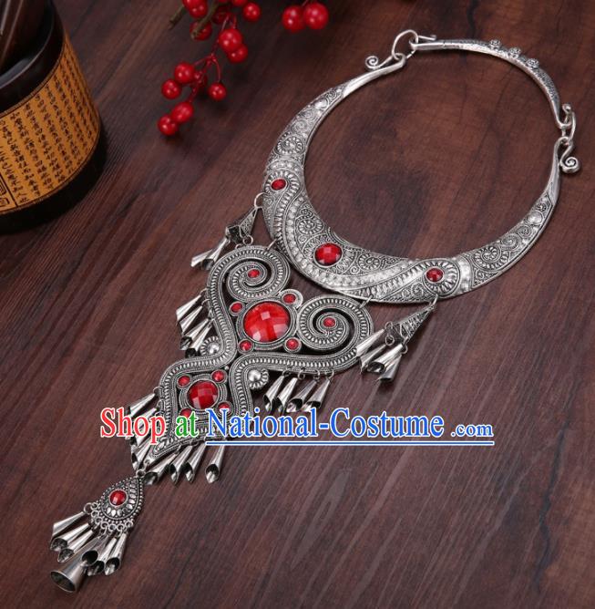 Chinese Traditional Jewelry Accessories Miao Minority Wedding Carving Red Necklace for Women