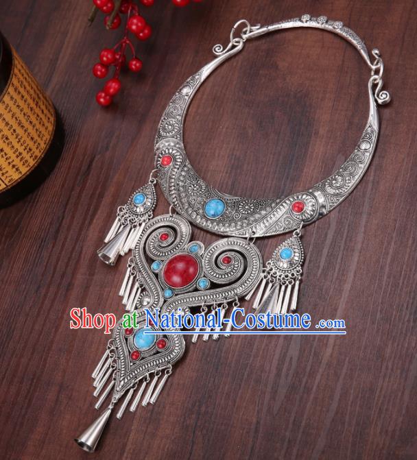 Chinese Traditional Jewelry Accessories Miao Minority Wedding Carving Necklace for Women