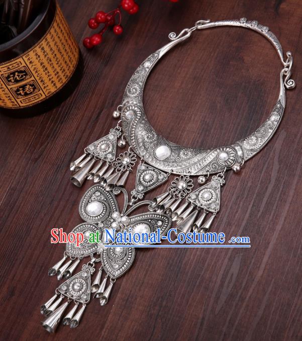 Chinese Traditional Jewelry Accessories Miao Minority Wedding Carving Butterfly Necklace for Women