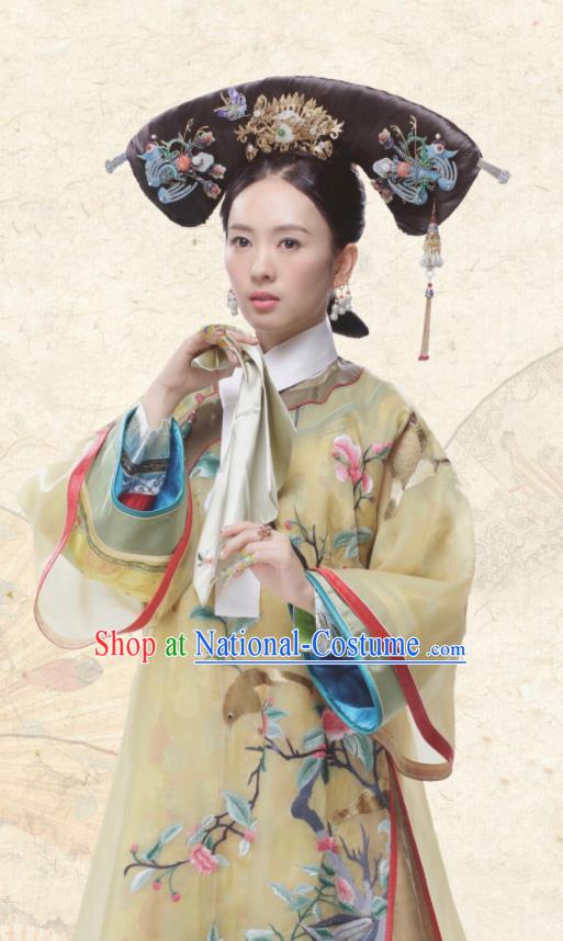 Ancient Chinese Qing Dynasty Senior Concubine Ruyi Royal Love in the Palace Embroidered Costumes and Headpiece for Women