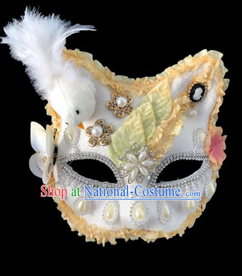 Top Fancy Dress Ball White Pearls Cat Masks Brazilian Carnival Halloween Cosplay Face Mask for Women