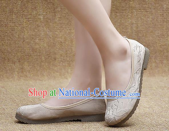 Chinese Shoes Wedding Shoes Traditional Embroidered Lotus Shoes Bride Beige Shoes for Women