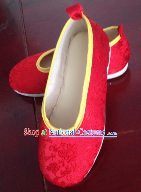 Traditional Chinese Red Shoes Ancient Princess Shoes Wedding Embroidered Shoes for Women