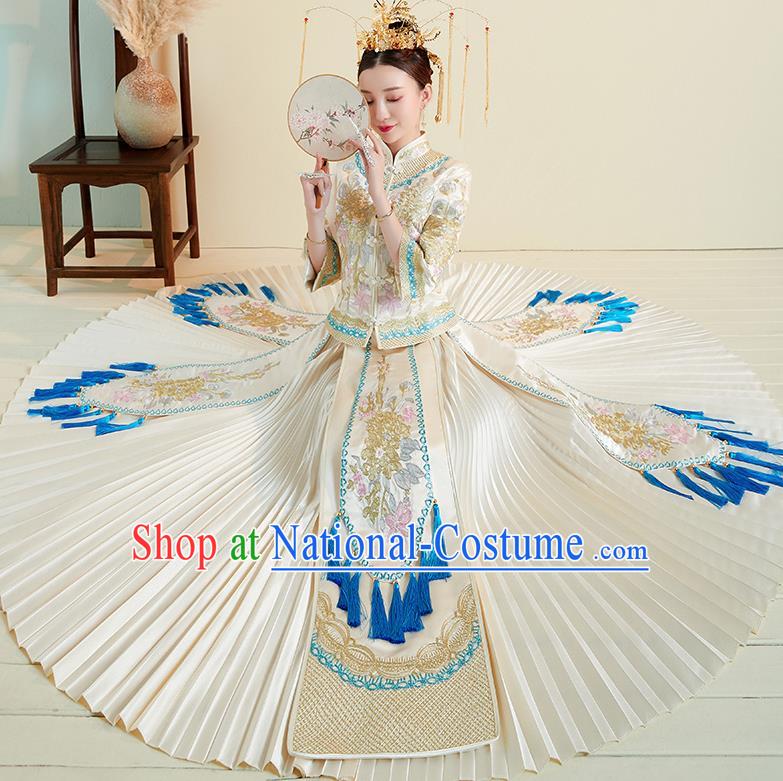 Chinese Traditional Embroidered Peony White Xiuhe Suits Ancient Bride Toast Wedding Costumes for Women