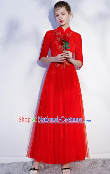 Chinese Traditional Bride Embroidered Slim Cheongsam Ancient Handmade Red Veil Wedding Dress for Women