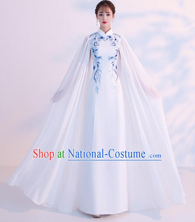 Chinese Traditional Costumes Elegant Embroidered White Cheongsam Qipao Dress for Women