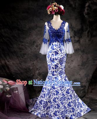 Chinese Traditional Costumes Elegant Full Dress Compere Qipao Dress for Women