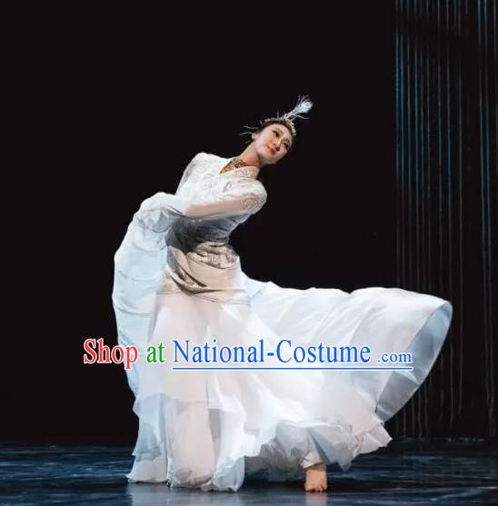 Chinese Ancient Stateswoman Fu Hao White Hanfu Dress Shang Dynasty Empress Fuhao Costumes Complete Set