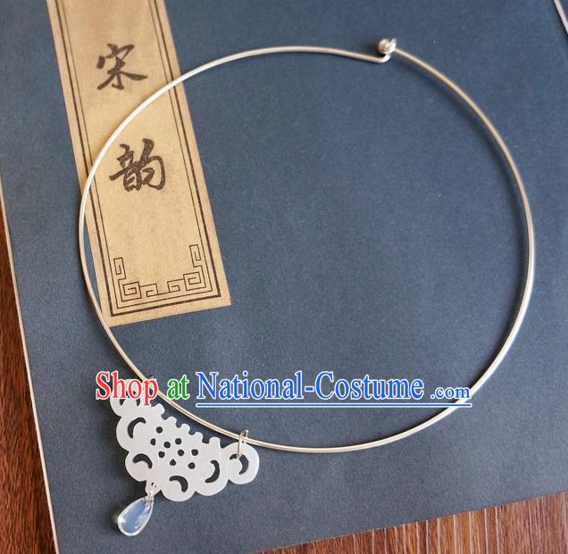 Chinese Traditional Hanfu Jewelry Accessories Ancient Ming Dynasty Princess White Jade Necklace for Women