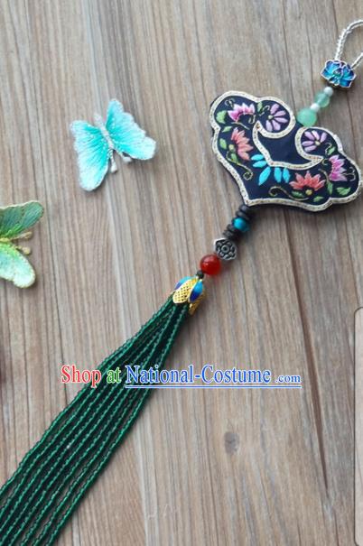 Chinese Traditional Hanfu Embroidered Green Brooch Pendant Ancient Cheongsam Breastpin Accessories for Women