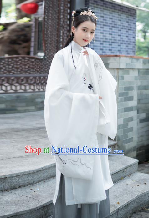 Traditional Chinese Ming Dynasty Aristocratic Lady Replica Costumes Ancient Court Princess White Hanfu Dress Complete Set for Women