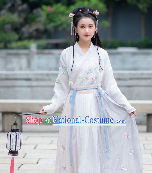 Traditional Chinese Ming Dynasty Rich Lady Replica Costumes Ancient Court White Hanfu Dress for Women