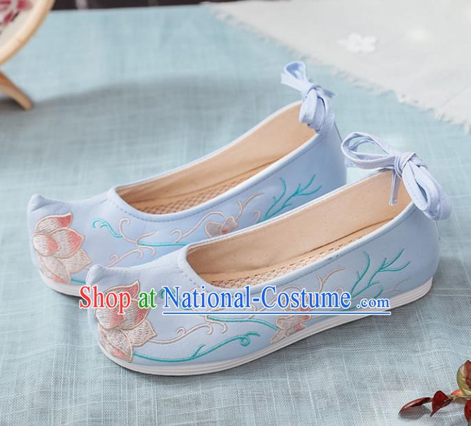 Traditional Chinese Wedding Shoes Opera Shoes Ancient Princess Shoes Hanfu Shoes Blue Embroidered Shoes for Women