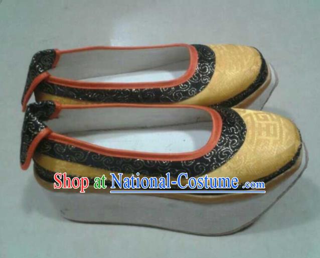 Chinese Kung Fu Shoes Mens Shoes Opera Shoes Hanfu Shoes Yellow Embroidered Shoes Monk Shoes