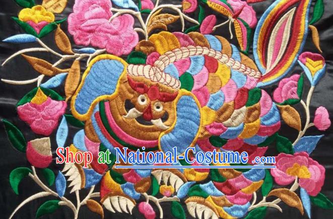 Chinese Traditional National Embroidered Kylin Applique Dress Patch Embroidery Cloth Accessories