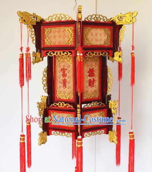 Chinese Traditional New Year Carving Dragon Head Wood Palace Lantern Asian Handmade Lantern Ancient Lamp