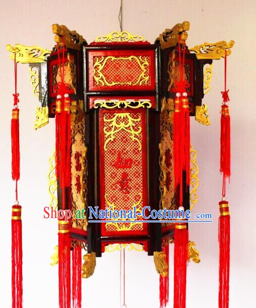 Chinese Traditional Carving Wood Dragon Head Palace Lantern Asian New Year Handmade Lantern Ancient Lamp