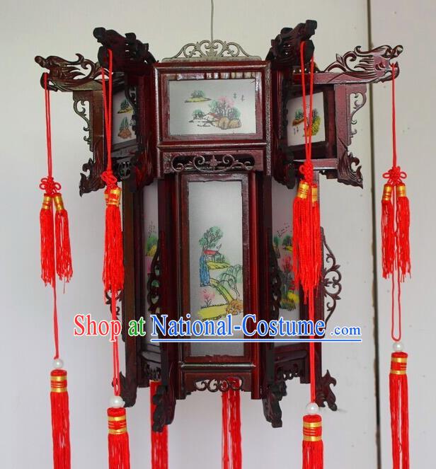 Chinese Traditional Carving Dragon Head Palace Lantern Asian New Year Handmade Lantern Ancient Lamp