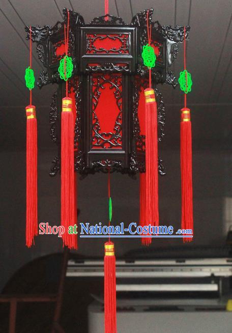 Chinese Traditional Handmade Red Tassel Plastic Palace Lantern Asian New Year Lantern Ancient Ceiling Lamp