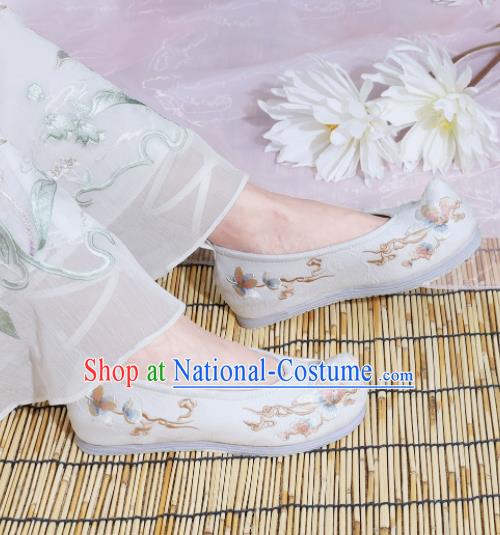 Chinese National Embroidered Magnolia White Shoes Ancient Traditional Princess Shoes Hanfu Shoes for Women