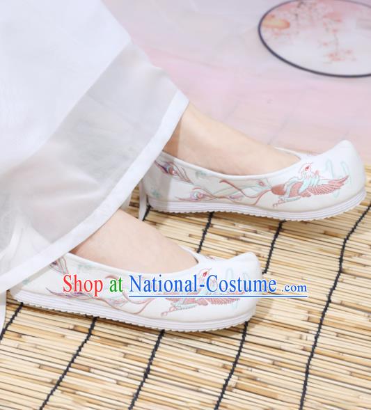 Traditional Chinese National Embroidered Phoenix White Shoes Ancient Princess Shoes Handmade Hanfu Shoes for Women