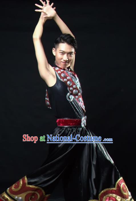 Chinese Traditional Yi Nationality Dance Costume Ethnic Folk Dance Stage Show Clothing for Men