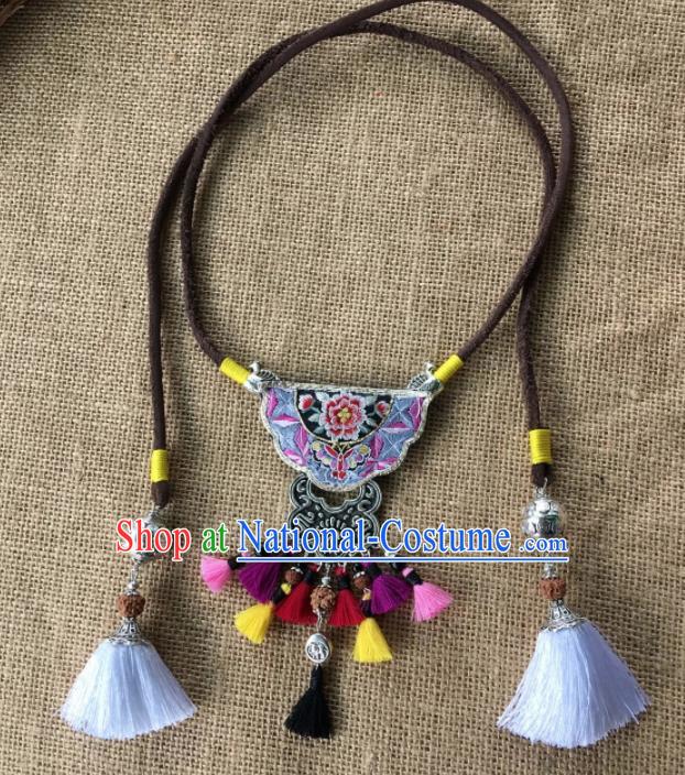 Chinese Traditional Ethnic Embroidered Necklace Accessories Nationality Silver Tassel Necklet for Women