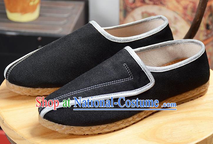 Chinese Traditional Handmade Black Flax Shoes National Multi Layered Cloth Shoes for Men