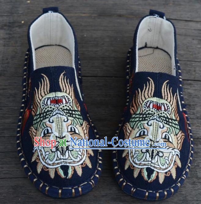 Traditional Chinese Martial Arts Embroidered Lion Shoes Handmade Navy Flax Shoes National Multi Layered Cloth Shoes for Men