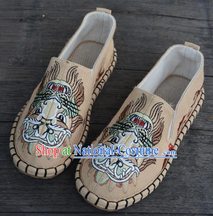 Traditional Chinese Martial Arts Embroidered Lion Shoes Handmade Beige Flax Shoes National Multi Layered Cloth Shoes for Men