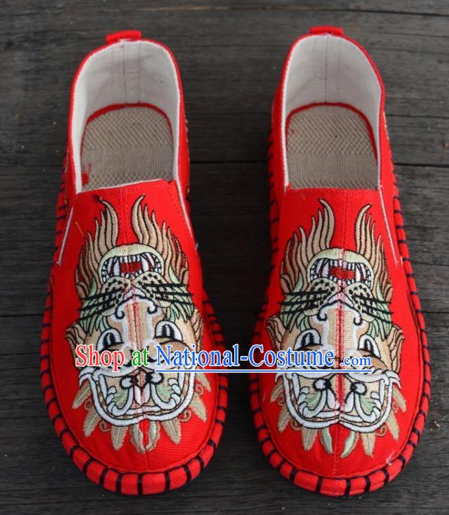 Traditional Chinese Martial Arts Embroidered Lion Shoes Handmade Red Flax Shoes National Multi Layered Cloth Shoes for Men