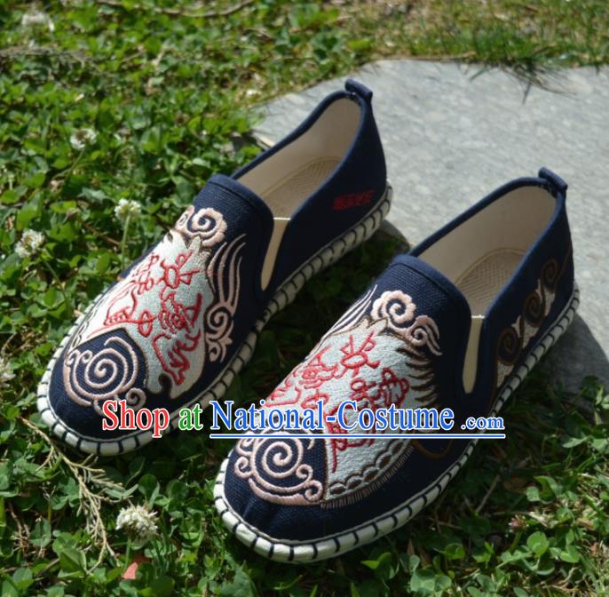 Traditional Chinese Embroidered Navy Shoes Handmade Flax Shoes National Multi Layered Cloth Shoes for Men