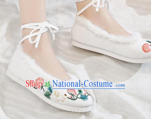 Traditional Chinese Embroidered Rabbit White Shoes Handmade Cloth Shoes National Cloth Shoes for Women