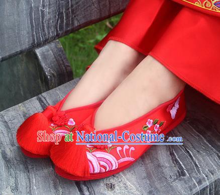 Traditional Chinese Embroidered Red Shoes Handmade Hanfu Wedding Shoes National Cloth Shoes for Women