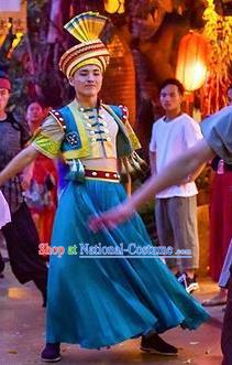 Chinese The Romantic Show of Guilin Stage Performance Zhuang Nationality Bridegroom Dance Costume for Men