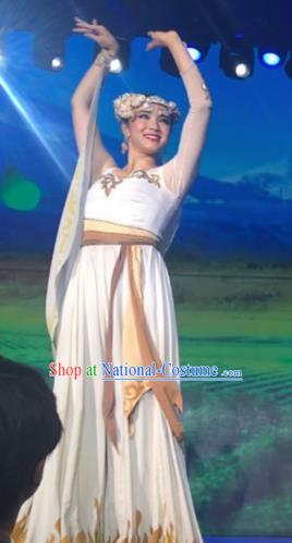 Chinese Silk Road Tajik Nationality Dance White Dress Ethnic Stage Performance Costume for Women