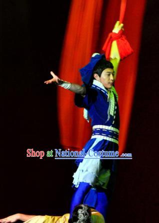 Chinese Picturesque Huizhou Ancient Swordsman Dance Clothing Stage Performance Costume for Men