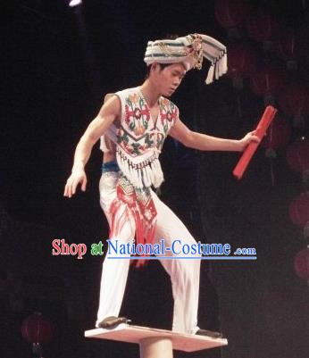 Chinese Charm Xiangxi Tujia Nationality Bridegroom White Clothing Stage Performance Dance Costume for Men