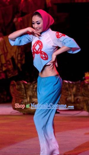 Chinese Oriental Apparel Bai Nationality Dance Dress Stage Performance Ethnic Costume and Headpiece for Women