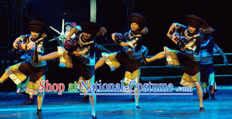 Chinese Thorn Quinoa Flowers Tujia Nationality Male Clothing Stage Performance Dance Costume for Men